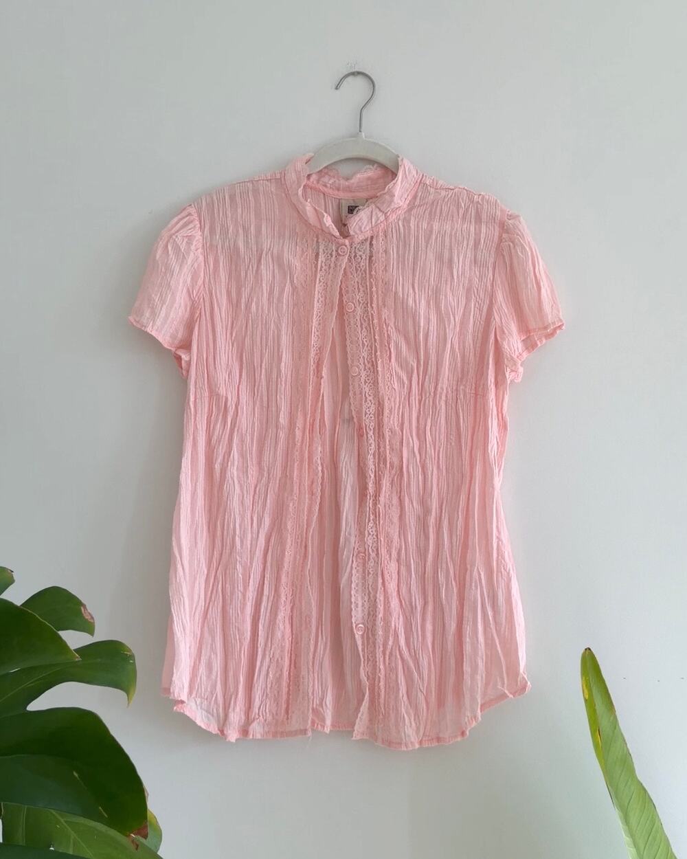 baby pink faded glory lace button down short sleeve coquette top
